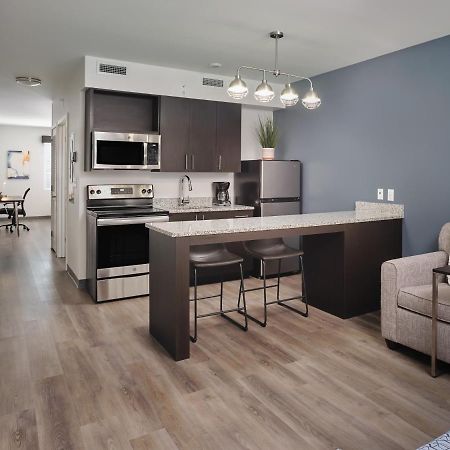 Stayapt Suites มอนต์โกเมอรี ภายนอก รูปภาพ